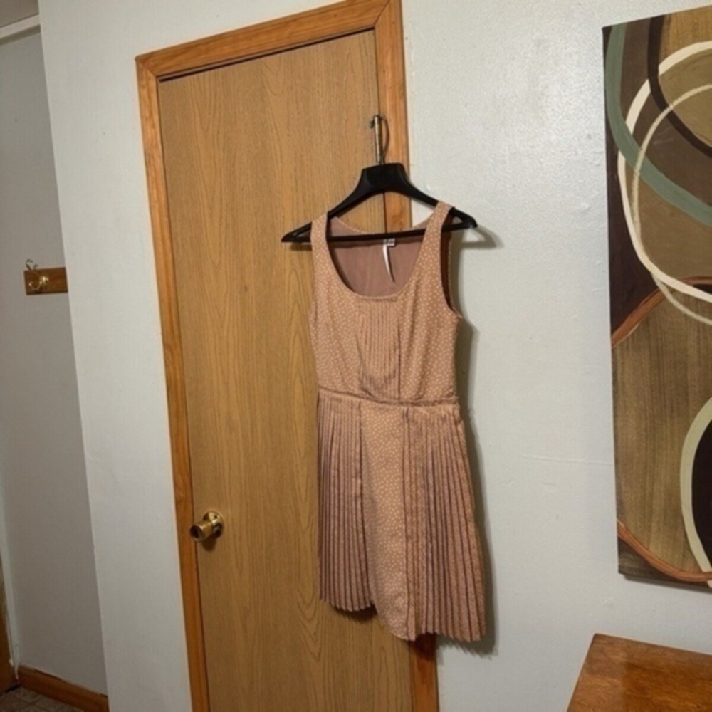 LC Lauren Conrad Size 8 Pink w/Polka Dots Sleeveless Knee-Length Dress - EUC